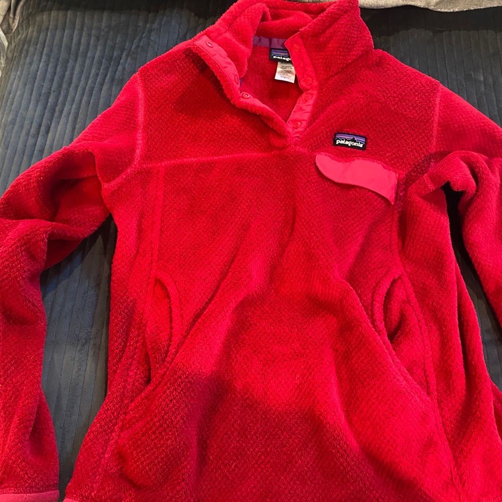Patagonia fur pull over